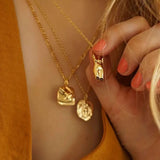 Silhouette necklace
