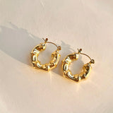 Liliana Hoops